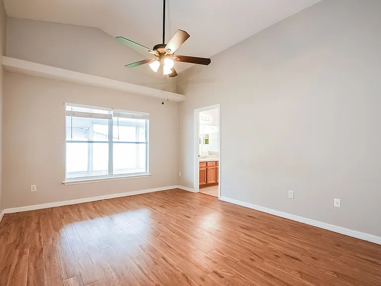 914 Copenhagen Way — Photo 9