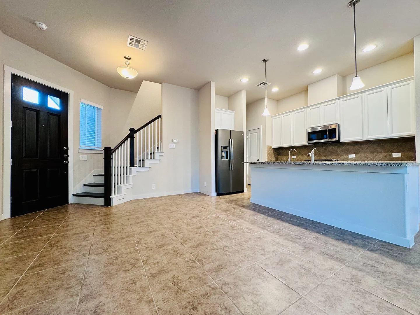 Stunning 3-Story Home in Gated Community Near the Medical Center! — Photo 4