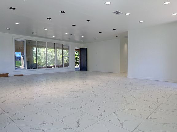 3rd image of 6418 Pratt Dr