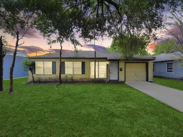 4914 Paradise Ln, Houston, TX 77048