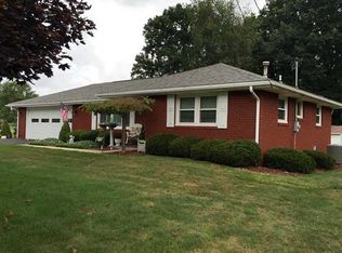 1920 Brigadoon Ln, New Castle, PA