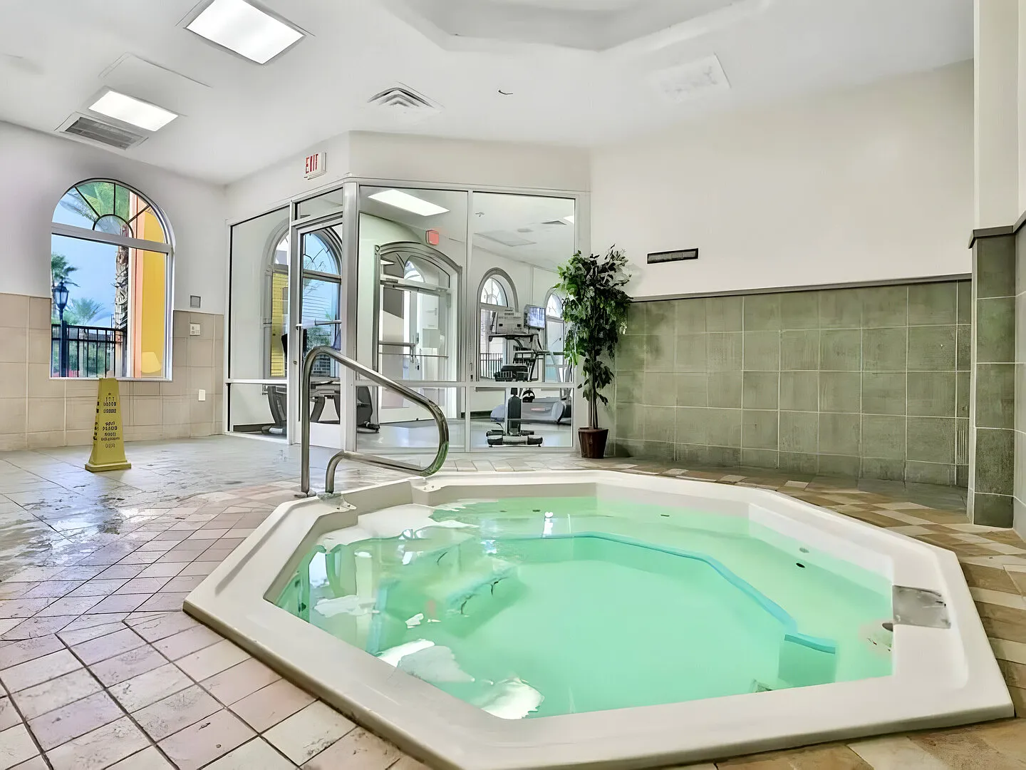 Fairytale Lovely 4BR Sleeps 8 Minutes to Disney — Photo 3