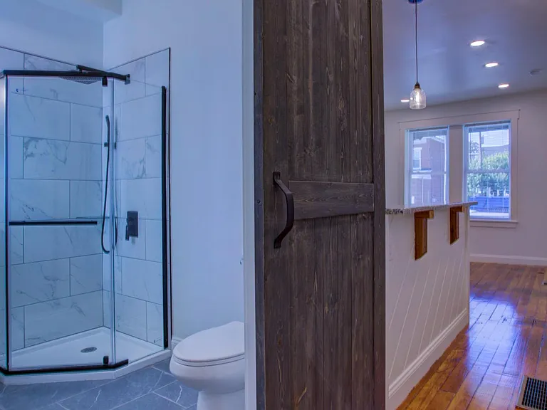 537 N Plum St — Photo 11