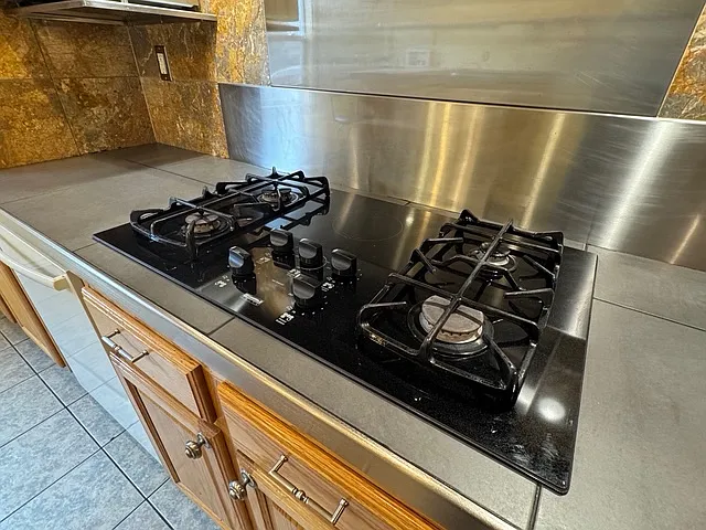 129 S Maple St — Photo 11