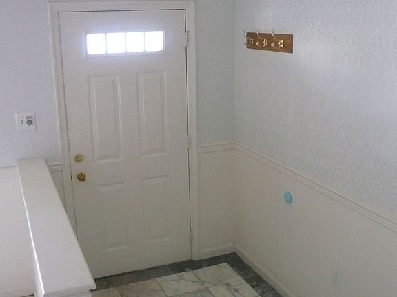 2nd image of 6944 Hovingham Ct