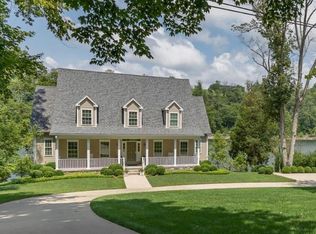 906 Chimney Rock Rd, Harrodsburg, KY 40330