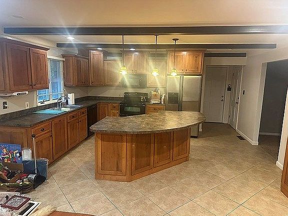 4th image of 1504 Lurlyn Dr