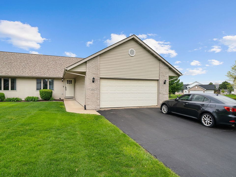 1st image of 6642 Sawgrass Dr #2