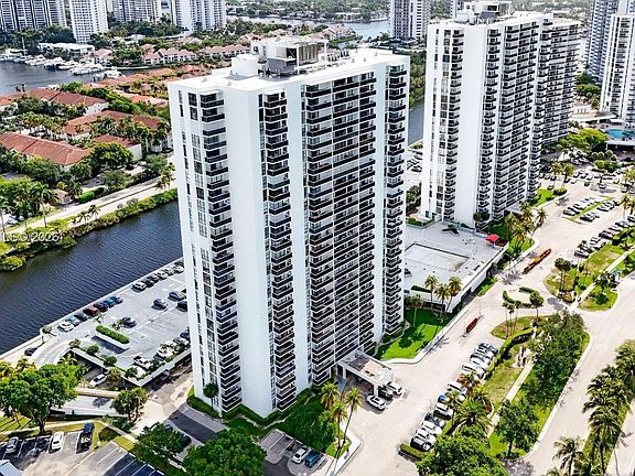 5th image of 3675 N Country Club Dr APT 201