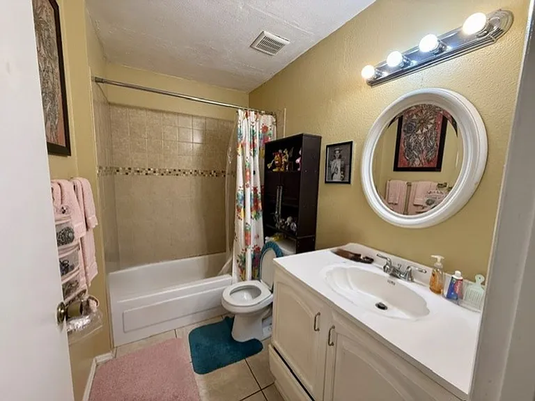 3004 Parkway Blvd #208 — Photo 5