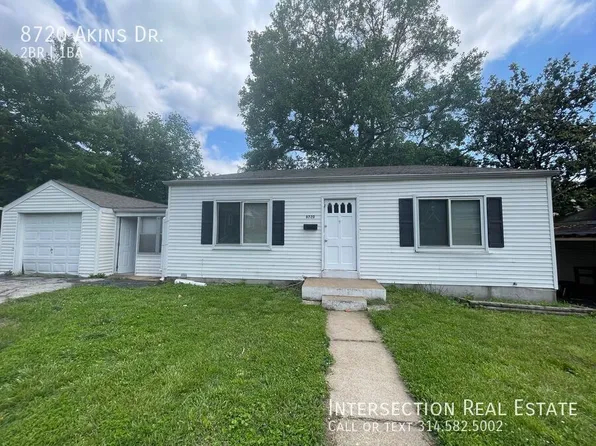 8720 Akins Dr, Saint Louis, MO 63136