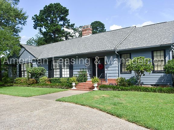 5th image of 704 Jefferson Ave
