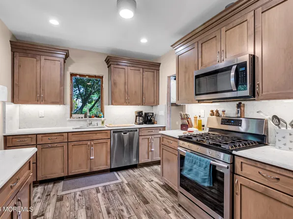 409 Thompson Avenue, North Middletown, NJ 07748