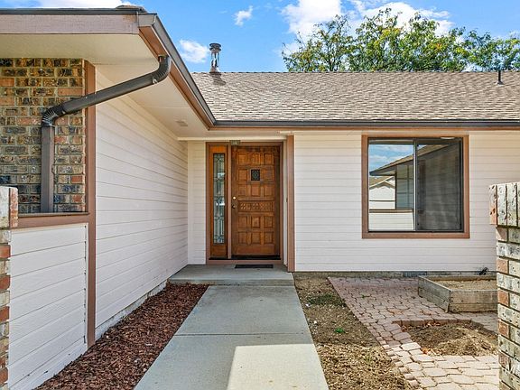 5th image of 11207 W Bridgetower Dr