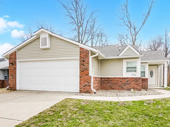 1531 Creekside Ln, Greenwood, IN 46142