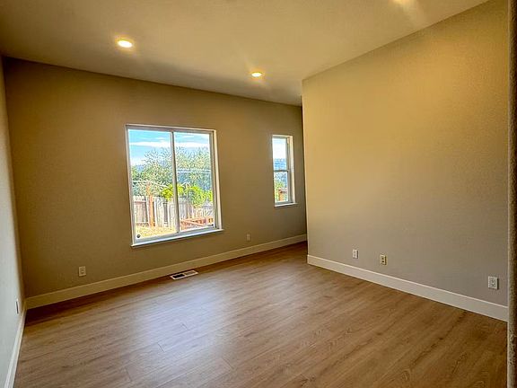 4th image of 4312 Santa Rita Rd
