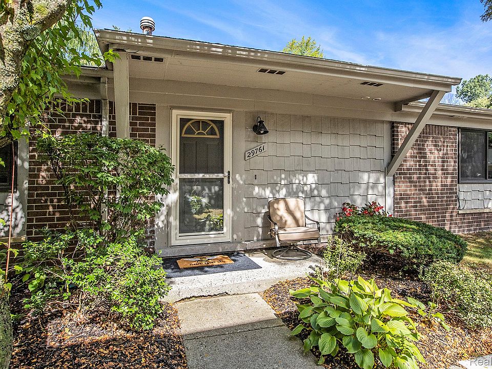 1st image of 29761 Farmbrook Villa Ln