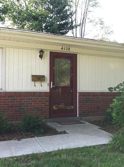 3 bed, 1053 sqft, $1,450 — Photo 2