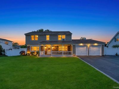 12 Tallow Lane, Lake Grove, NY, 11755