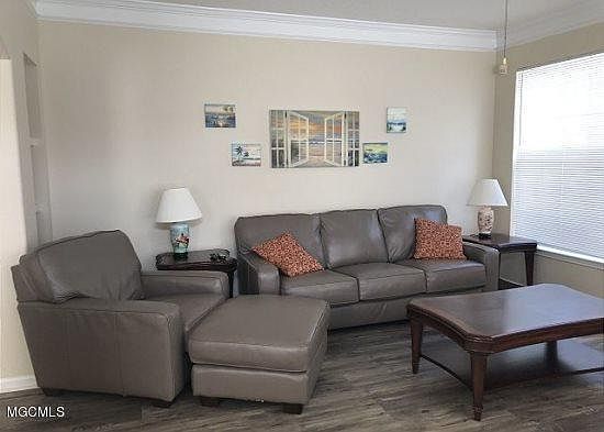 2nd image of 2252 Beach Dr