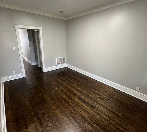 4th image of 7216-18 S Evans Ave