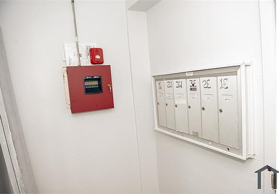 1st image of 101 Oglesby Ave APT 2W