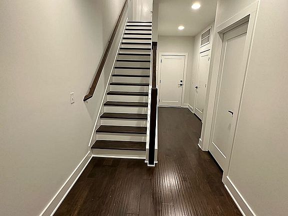 2nd image of 510 Proximity Cir