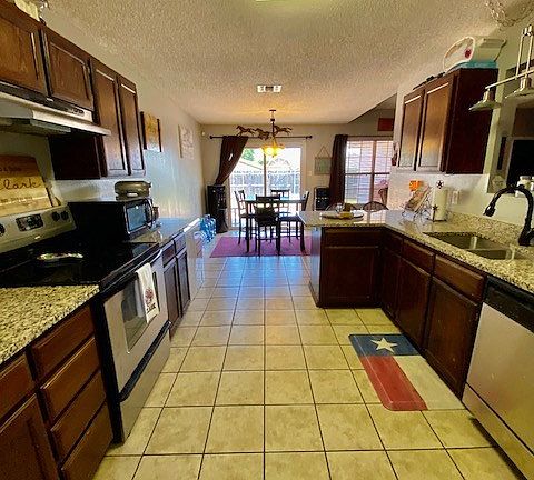 3rd image of 1308 Joseph Ln