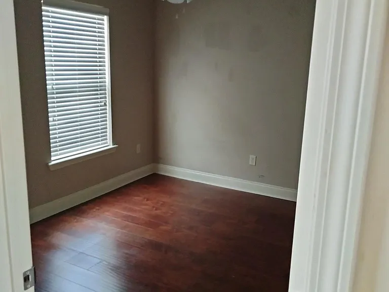 620 W 5th St #624 — Photo 3
