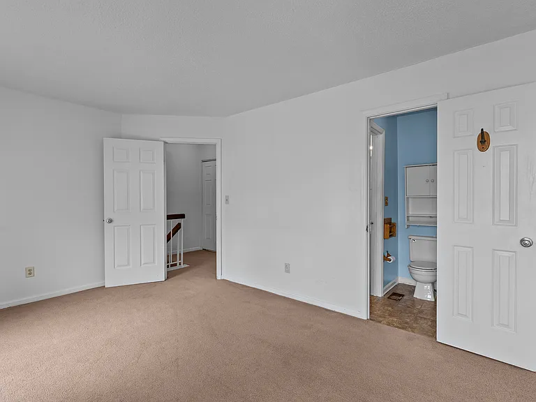 405 Falling Ln #1 — Photo 8