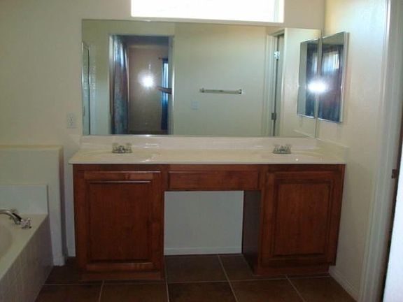 4th image of 8803 Brindisi Park Ave
