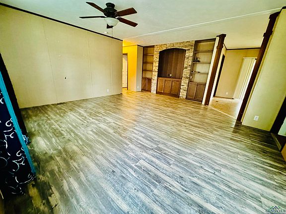 2nd image of 17116 County Road 2187 E