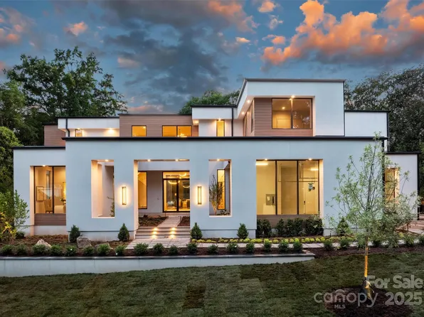 3630 Foxcroft Rd, Charlotte, NC 28211