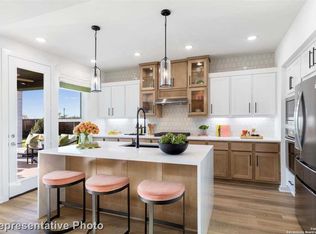 300 White Oak, Castroville, TX 78009