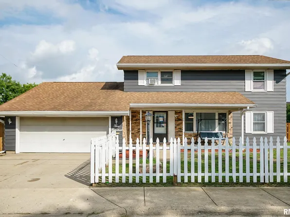 500 N 6th St, Pekin, IL 61554