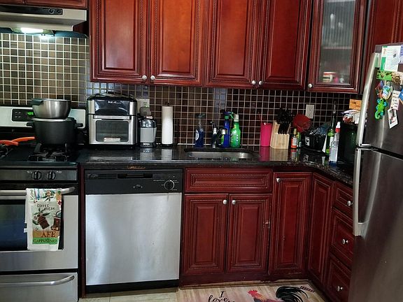 5th image of 22607 Linden Blvd #1