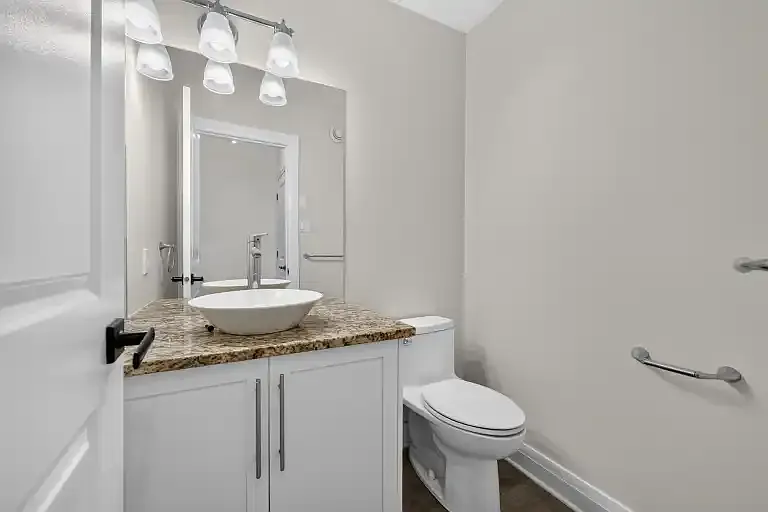 60 Young St #1A — Photo 6