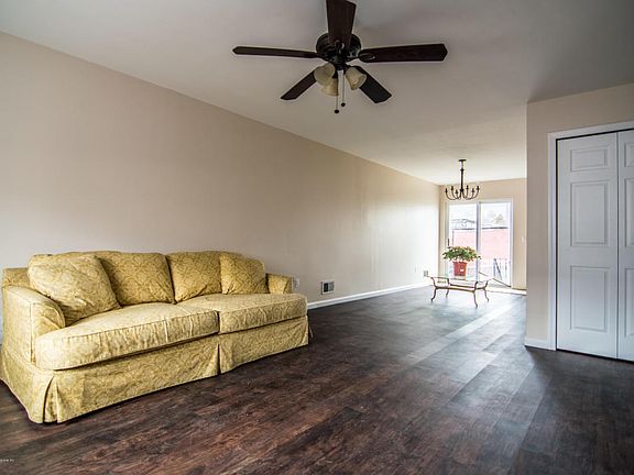 3rd image of 99 Beach St