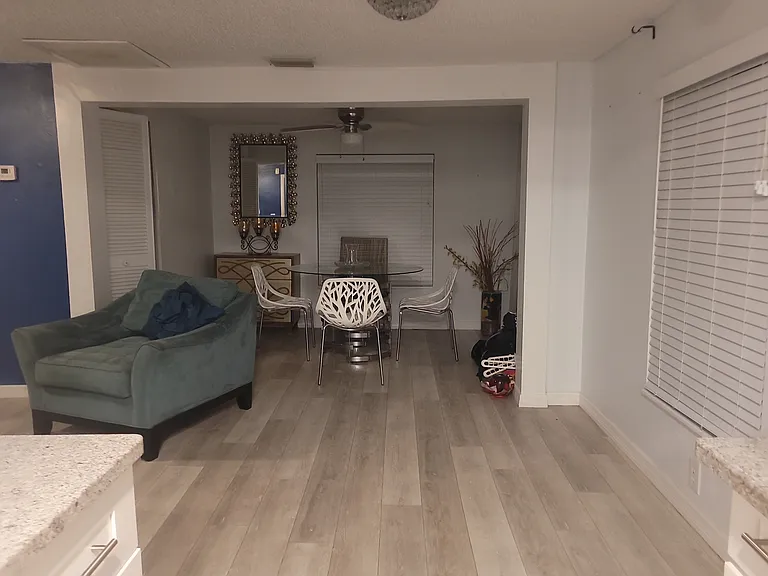 1360 Daytona Ave — Photo 6