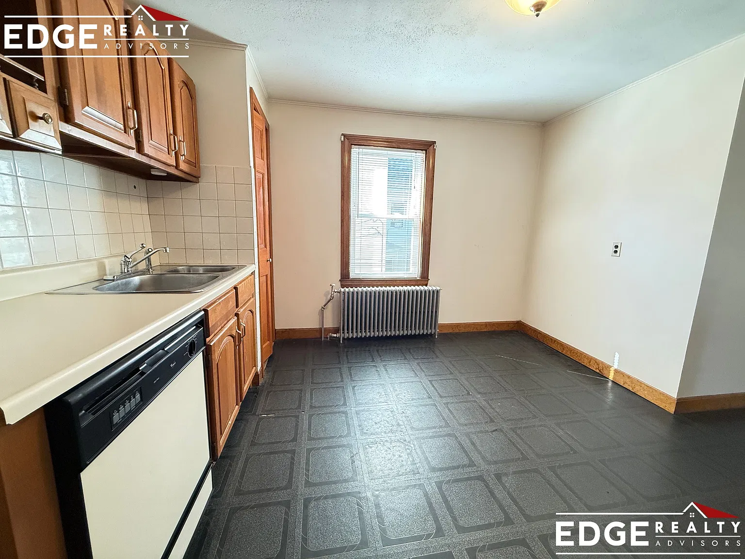 2 bed, 1.0 bath, $2,650 — Photo 3