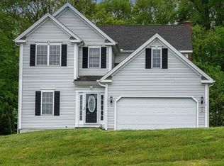 11 Tarragon Dr, East Hampton, CT 06424