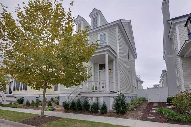 1st image of 4821 Pleasant Ave