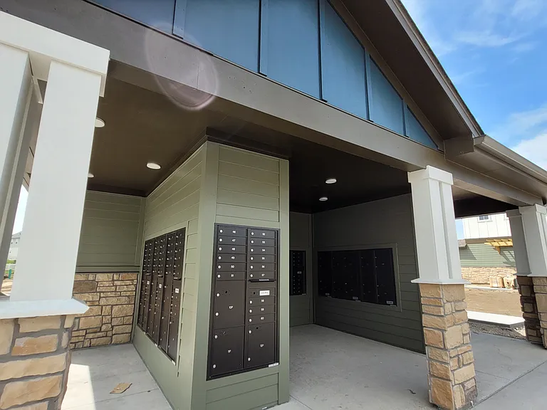 Livery Modern Apartments — Photo 37