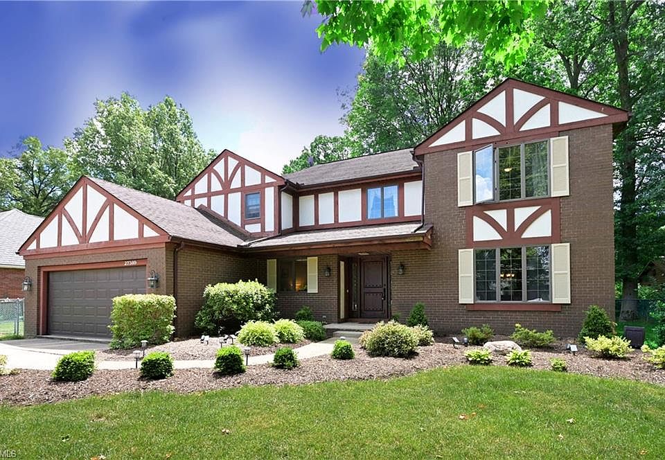 1st image of 27389 Hemlock Dr