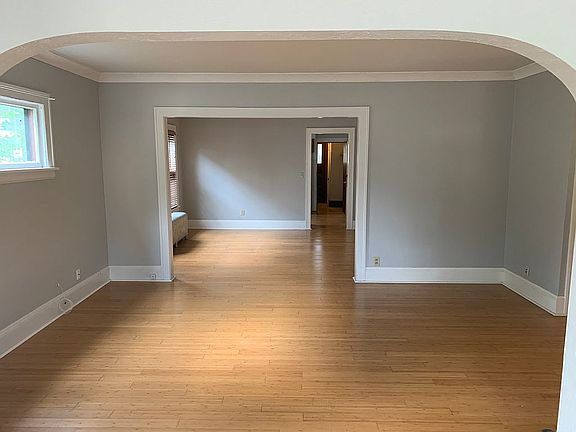 4th image of 773 Hague Ave