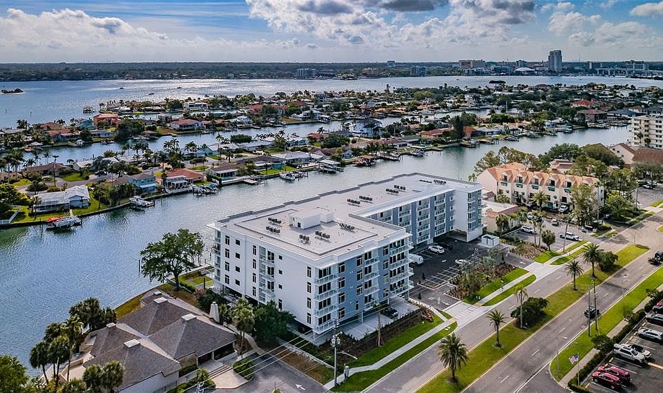 1st image of 415 Island Way #408