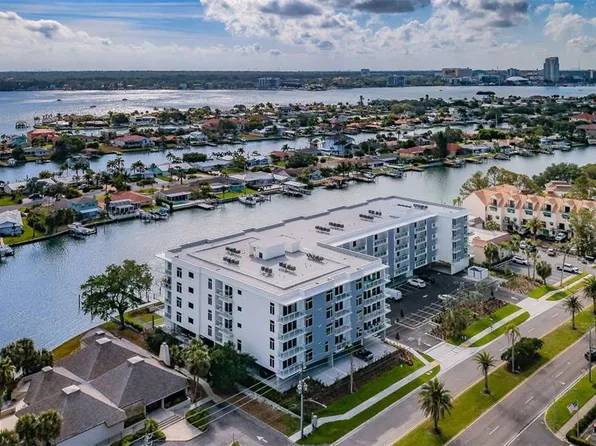 415 Island Way #408, Clearwater, FL 33767
