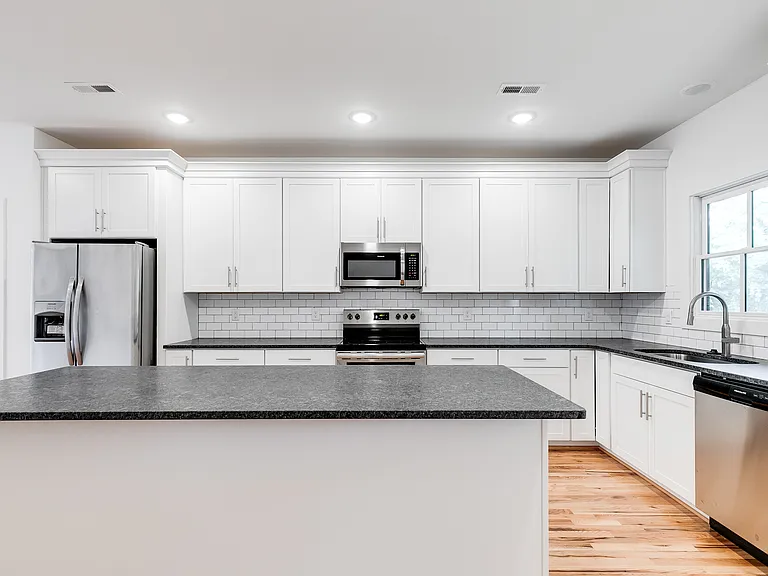 720 Jessamine St #A — Photo 8