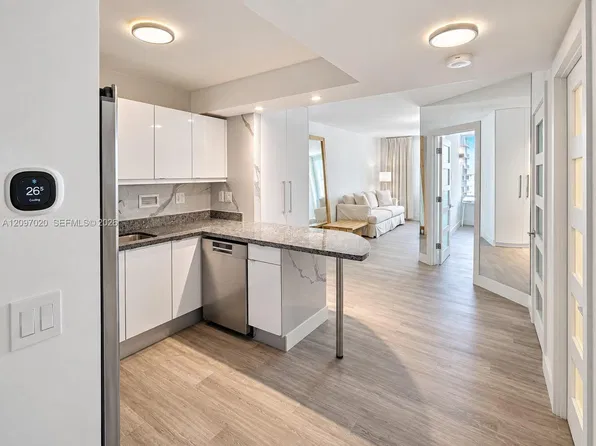 2301 Collins Ave APT 742, Miami Beach, FL 33139