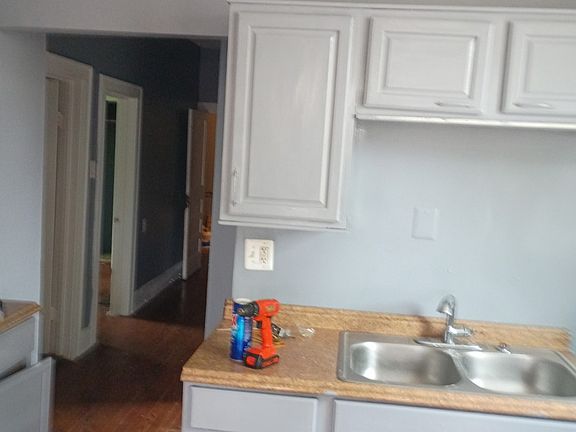 2nd image of 353 E 119th St